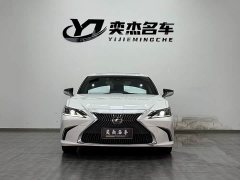 Lexus ES 260 Luxury - фото 2