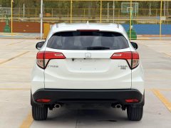 Lynk & Co Binzhi 2020 220 TURBO CVT Elite Edition - фото 4