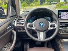 BMW iX3 leading - фото 14