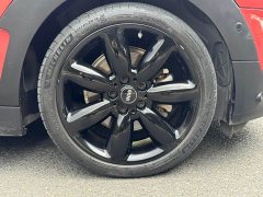 MINI CLUBMAN 1.5T COOPER Connoisseur - фото 14