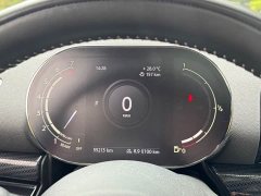MINI CLUBMAN 1.5T COOPER Connoisseur - фото 16