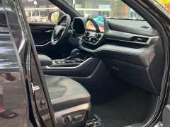 Toyota Crown Lufang 2022 2.5L HEV four-wheel drive premium version - фото 11