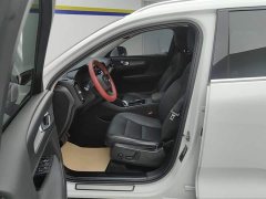 Volvo XC40 T4 four-wheel drive Zhiyuan Deluxe Edition - фото 9