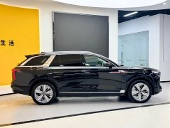 Hongqi E-HS9 690km flagship version six seats - фото 4