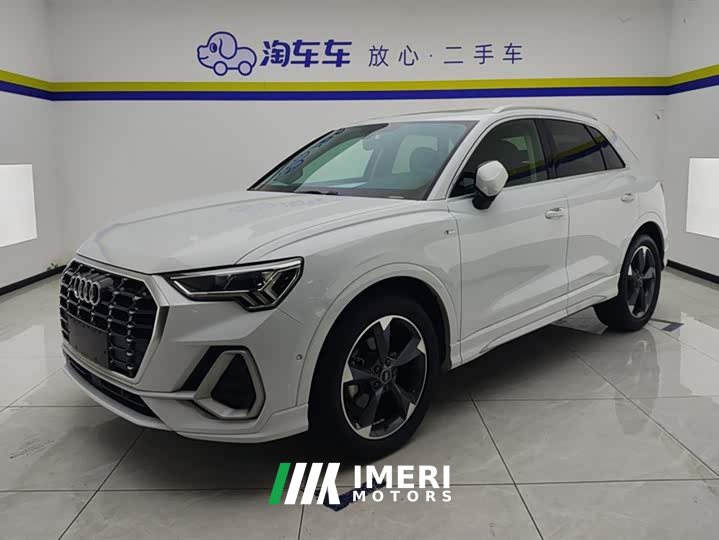 Audi Q3 35 TFSI Fashionable and Dynamic - автомобиль из Китая