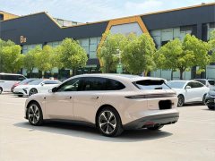NIO ET5T 75kWh Touring - фото 18