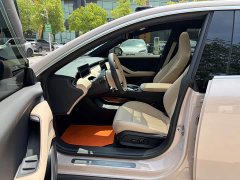 NIO ET5T 75kWh Touring - фото 5