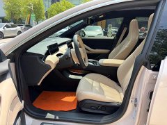 NIO ET5T 75kWh Touring - фото 6