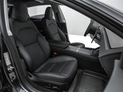 Tesla Model 3 facelift rear-wheel drive version - фото 17
