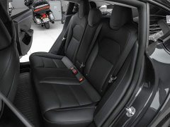 Tesla Model 3 facelift rear-wheel drive version - фото 19