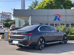 BMW i7 2023 xDrive60L M Sports Package - фото 5