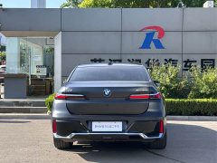BMW i7 2023 xDrive60L M Sports Package - фото 6