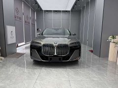 BMW 7 Series 740Li M Sport Package - фото 2