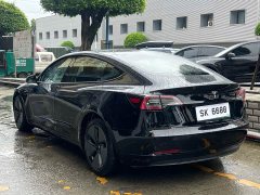 Tesla Model 3 rear-wheel drive version - фото 5