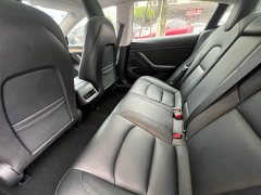 Tesla Model 3 rear-wheel drive version - фото 9