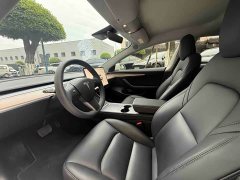 Tesla Model 3 rear-wheel drive version - фото 8