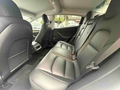 Tesla Model 3 rear-wheel drive version - фото 9