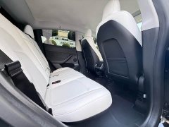 Tesla Model Y standard range rear-wheel drive version - фото 12