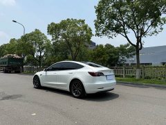 Tesla Model 3 2022 rear-wheel drive version - фото 7