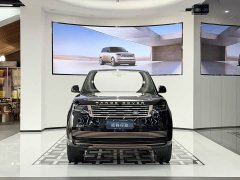 Land Rover Range Rover 2023 3.0 L6 400PS Seven-seater Extended Edition - фото 2