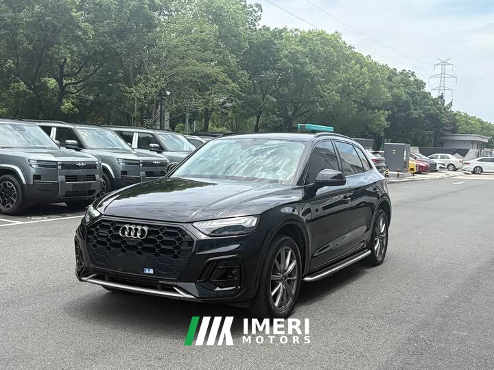 Audi Q5L 2022 40T luxury and dynamic - автомобиль из Китая