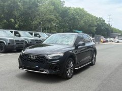 Audi Q5L 2022 40T luxury and dynamic - фото 1