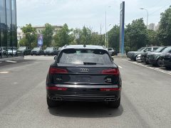 Audi Q5L 2022 40T luxury and dynamic - фото 11