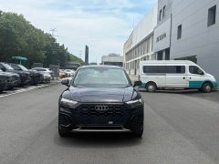 Audi Q5L 2022 40T luxury and dynamic - фото 2