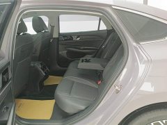 Volkswagen Passat 2025 Pro 380TSI Dragon Edition - фото 11