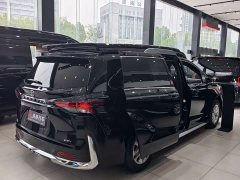 Toyota Granvia 2.5L Hybrid Premium PLUS AWD - фото 12