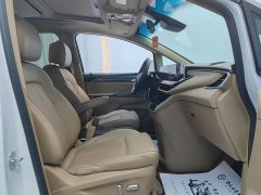 Buick GL8 ES Lu Zun 653T luxury - фото 6