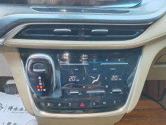 Buick GL8 ES Lu Zun 653T luxury - фото 8