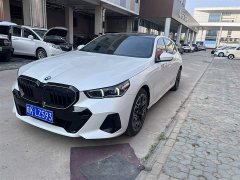 BMW 5 Series 2025 530Li Exclusive M Sports Package - фото 1