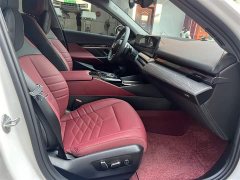 BMW 5 Series 2025 530Li Exclusive M Sports Package - фото 2