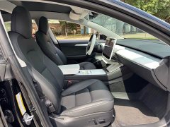 Tesla Model 3 2022 rear-wheel drive version - фото 17