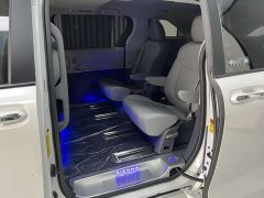 Toyota Sienna 2.5L Automatic - фото 9