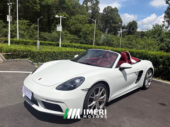 Porsche 718 2022 Boxster 2.0T - автомобиль из Китая