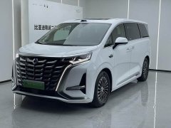 Denza D9 DM-i smart driving version 1020 four-wheel drive flagship - фото 1
