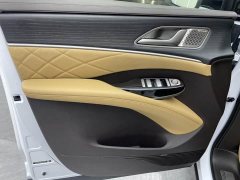 Denza D9 DM-i smart driving version 1020 four-wheel drive flagship - фото 8