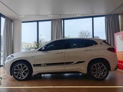 BMW X2 sDrive25i Night Edition - фото 3