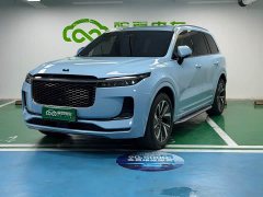 Li Auto ONE Extended-Range 6-Seater - фото 1