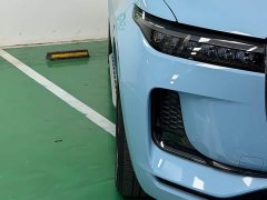 Li Auto ONE Extended-Range 6-Seater - фото 4
