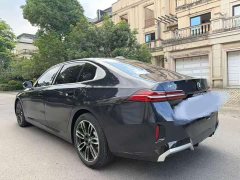 BMW 5 Series 530Li Leading M Sports Package - фото 5