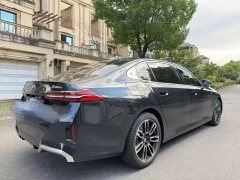 BMW 5 Series 530Li Leading M Sports Package - фото 9