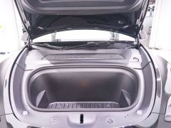 Tesla Model Y standard range rear-wheel drive version - фото 15