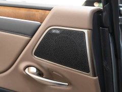Lexus ES 300h Executive Edition - фото 18