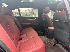 BMW 5 Series 530Li leading M sports package - фото 15