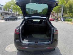Tesla Model Y long-range all-wheel drive version - фото 16