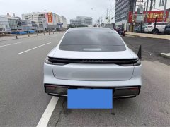 Geely Galaxy E8 2024 620km four-wheel drive starship performance version - фото 8
