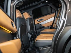 Land Rover Range Rover Velar 250PS Glitter Gold Collector’s Edition - фото 16